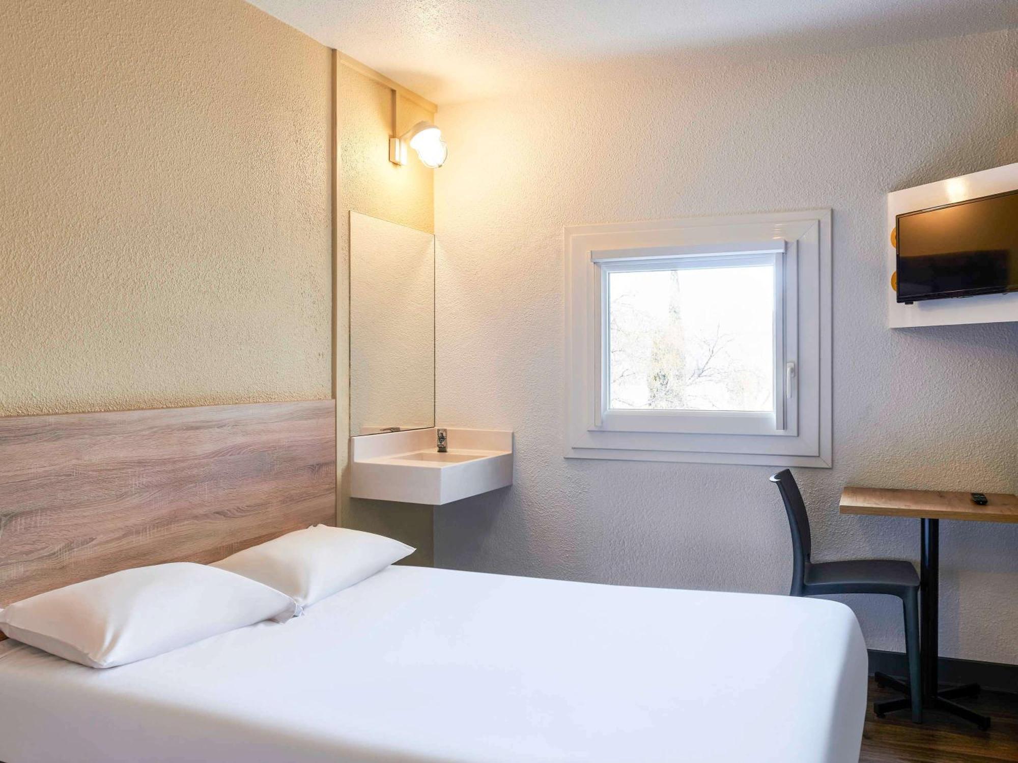 Hotelf1 Est Hotel Marseille