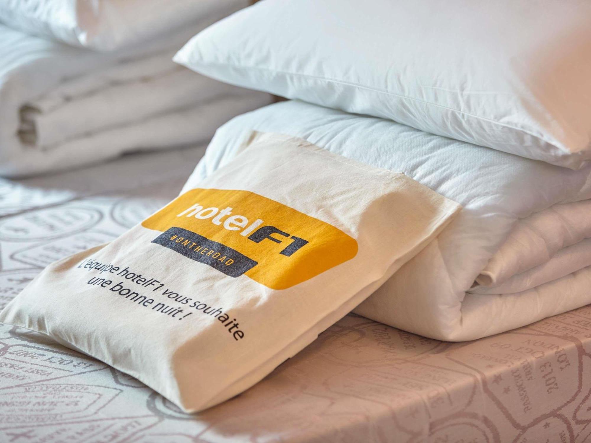 Hotel Hotelf1 Est Marselha